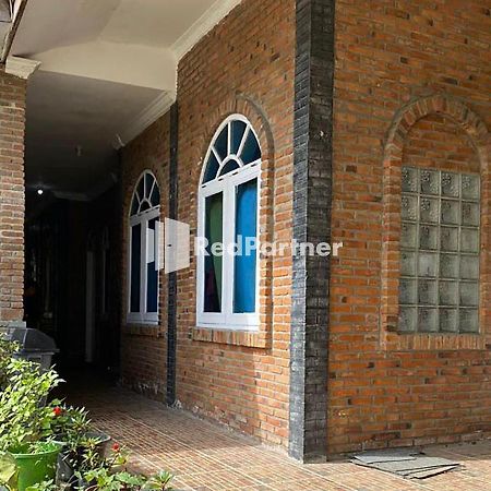Friendjoss Homestay Laugumba Redpartner Berastagi Esterno foto